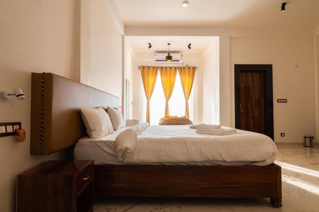 The Kaziranga Address Hotel Екстериор снимка