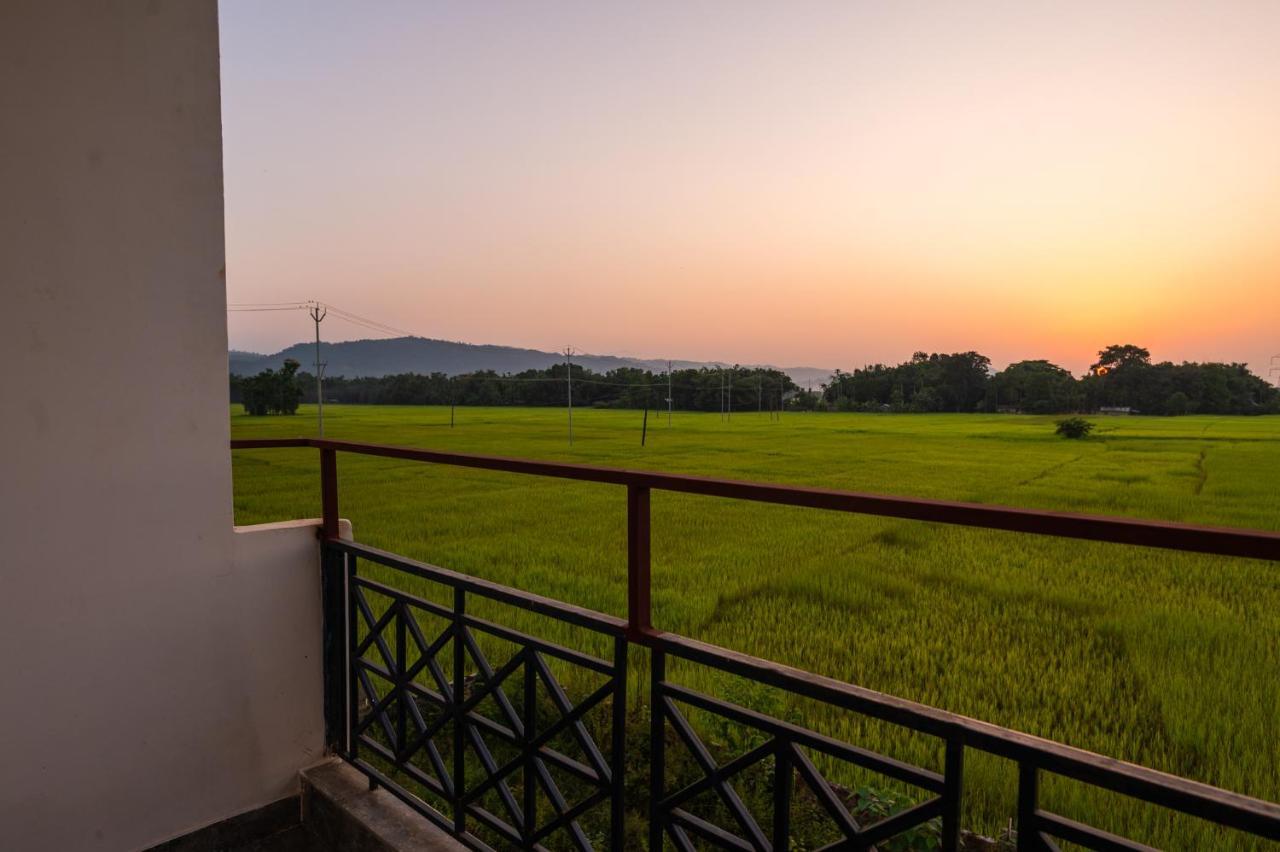 The Kaziranga Address Hotel Екстериор снимка