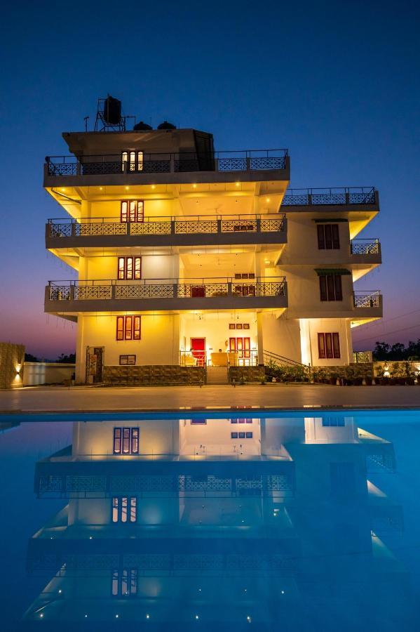 The Kaziranga Address Hotel Екстериор снимка