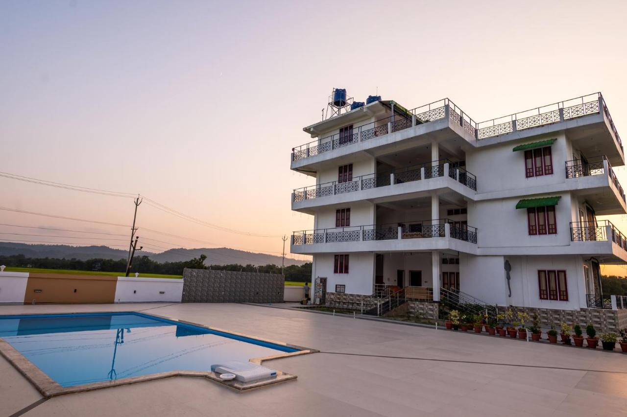 The Kaziranga Address Hotel Екстериор снимка