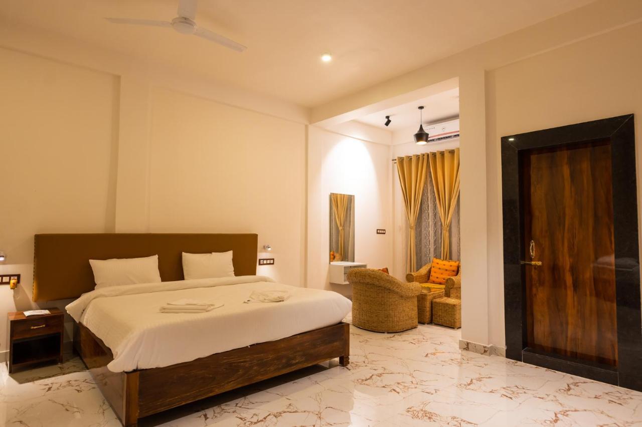 The Kaziranga Address Hotel Екстериор снимка